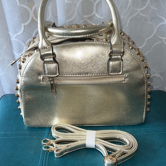 Champagne color - Picture 2 of 5